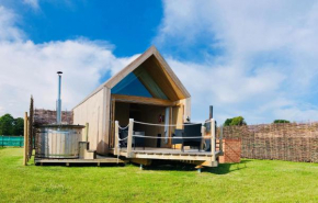 Lushna 1 Mezzanine at Lee Wick Farm Cottages & Glamping